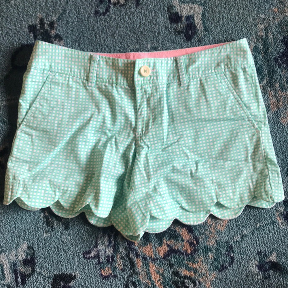 Lily Pulitzer buttercup scallop hem short